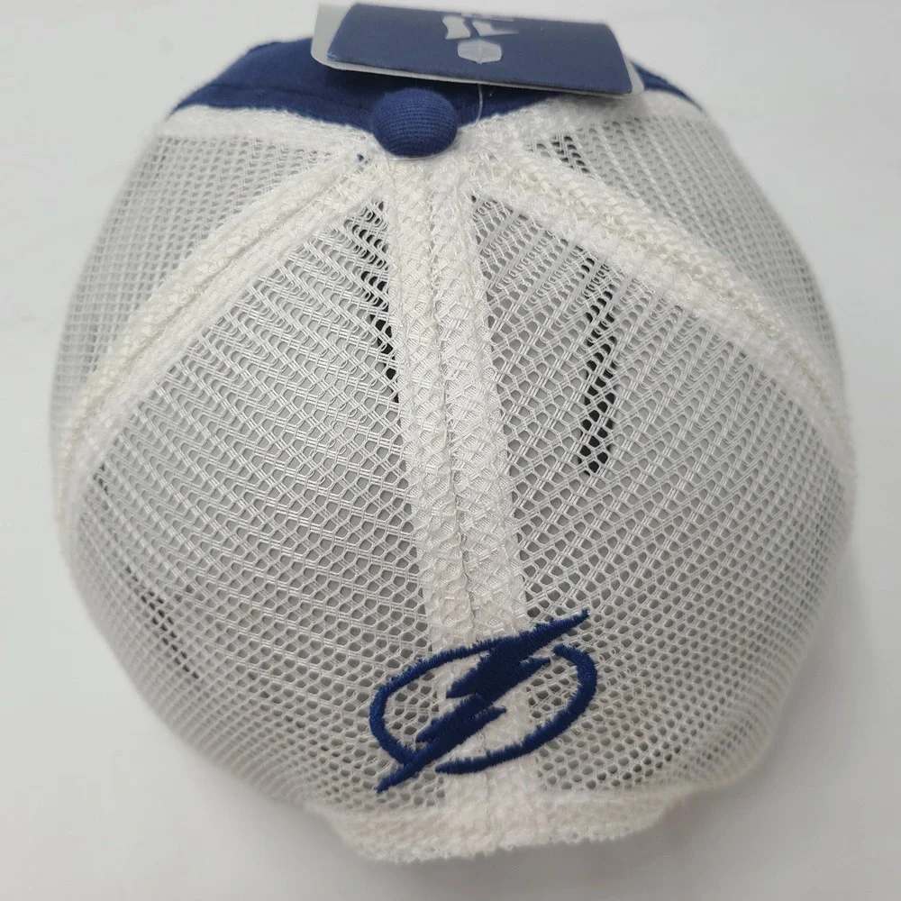 Tampa Bay Lightning Hat Snapback Trucker Mesh Fanatics Blue White NHL Split Bar